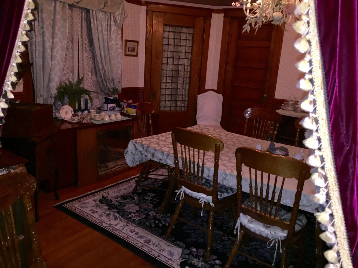 Scarlett House Victorian B & B Janesville Exterior foto